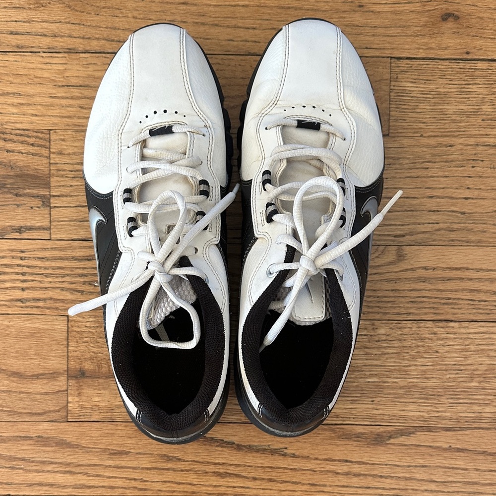 🏌️White and Black Athletic Shoes ⛳️